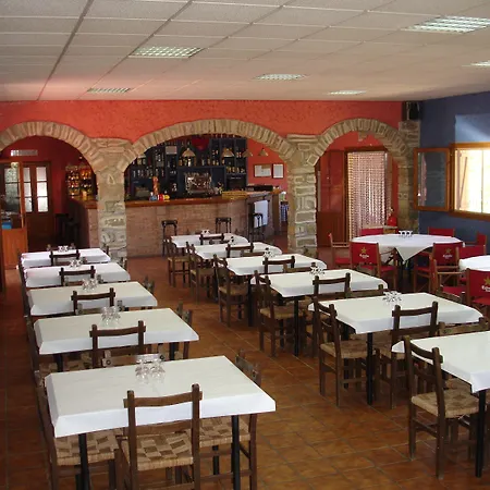 Vandrerhjem Restaurante Salto De Bierge *